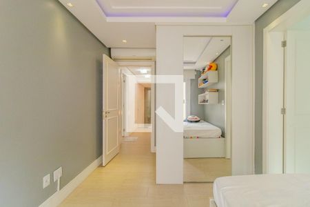 Casa de condomínio à venda com 364m², 4 quartos e 2 vagas Casa de condomínio à venda com 364m², 4 quartos e 2 vagasQuarto 2