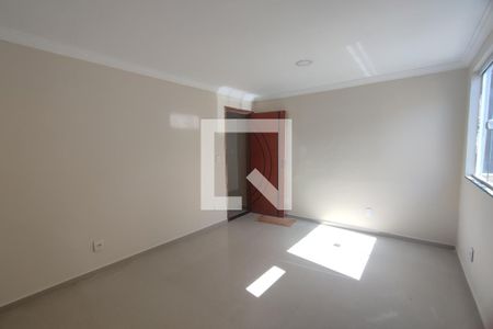 Quarto 1 de apartamento para alugar com 2 quartos, 100m² em Taquara, Rio de Janeiro