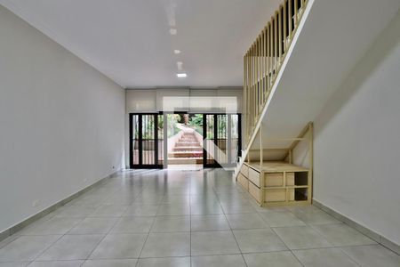 Sala 1 de casa para alugar com 2 quartos, 450m² em Vila Bertioga, São Paulo