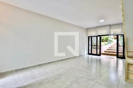 Sala 1 de casa para alugar com 2 quartos, 450m² em Vila Bertioga, São Paulo