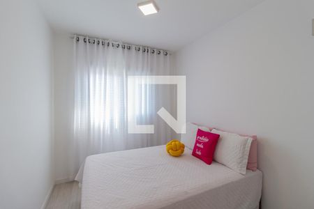 Quarto de apartamento para alugar com 2 quartos, 60m² em Jardim das Belezas, Carapicuíba