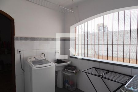 Casa para alugar com 430m², 3 quartos e 8 vagas Casa para alugar com 430m², 3 quartos e 8 vagasLavanderia