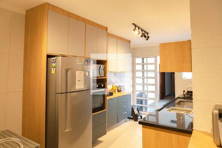 Casa para alugar com 430m², 3 quartos e 8 vagas Casa para alugar com 430m², 3 quartos e 8 vagasCozinha