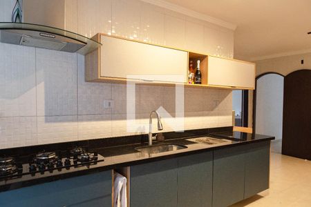 Casa para alugar com 430m², 3 quartos e 8 vagas Casa para alugar com 430m², 3 quartos e 8 vagasCozinha