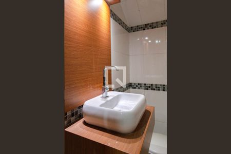 Casa para alugar com 430m², 3 quartos e 8 vagas Casa para alugar com 430m², 3 quartos e 8 vagasBanheiro 6