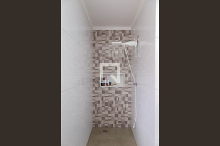 Casa para alugar com 430m², 3 quartos e 8 vagas Casa para alugar com 430m², 3 quartos e 8 vagasBanheiro da Suíte 1