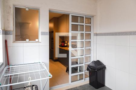 Casa para alugar com 430m², 3 quartos e 8 vagas Casa para alugar com 430m², 3 quartos e 8 vagasLavanderia