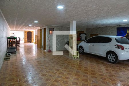 Casa para alugar com 430m², 3 quartos e 8 vagas Casa para alugar com 430m², 3 quartos e 8 vagasGaragem