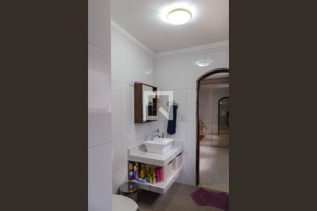 Casa para alugar com 430m², 3 quartos e 8 vagas Casa para alugar com 430m², 3 quartos e 8 vagasBanheiro da Suíte 1