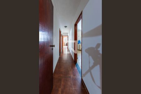 Corredor  de casa à venda com 2 quartos, 152m² em Vila Ema, São Paulo