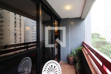 Varanda Sala de apartamento à venda com 4 quartos, 141m² em Itaim Bibi, São Paulo
