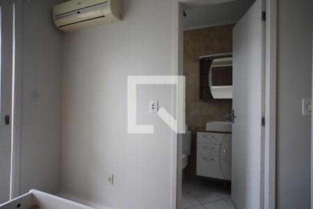 Quarto de kitnet/studio para alugar com 1 quarto, 37m² em Sarandi, Porto Alegre