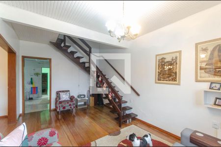 Sala de casa à venda com 3 quartos, 180m² em Vila Nova, Porto Alegre