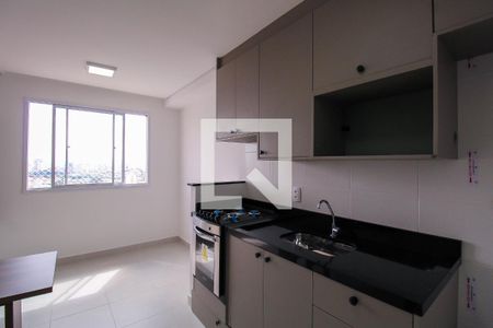 Sala/Cozinha de apartamento para alugar com 2 quartos, 33m² em Vila Cláudia, São Paulo