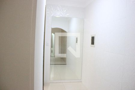 Corredor do Quarto 1 de casa para alugar com 2 quartos, 115m² em Jardim Cumbica, Guarulhos