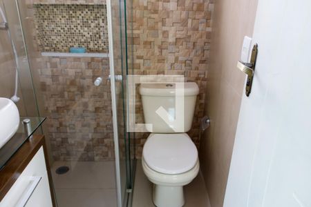 Banheiro da Suíte 1 de casa para alugar com 1 quarto, 60m² em Metalúrgicos, Osasco