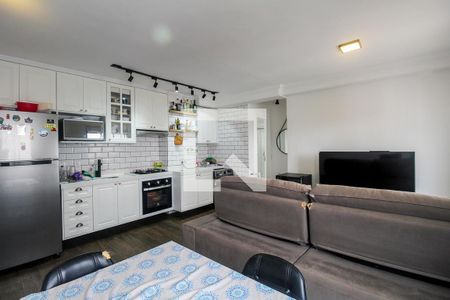 Sala/Cozinha de apartamento para alugar com 1 quarto, 40m² em Sítio da Figueira, São Paulo