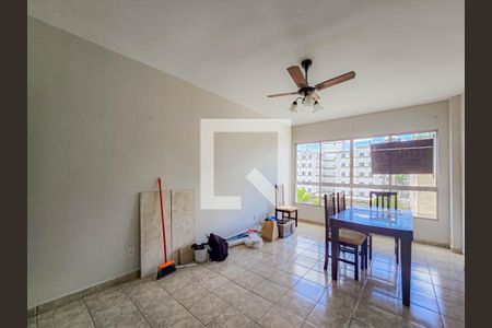 Sala de apartamento para alugar com 2 quartos, 103m² em Jardim Las Palmas, Guarujá