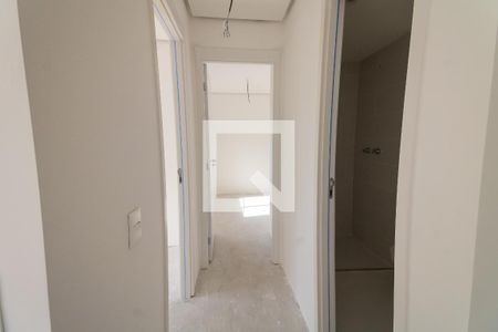 Corredor de apartamento para alugar com 2 quartos, 48m² em Vila Independência, São Paulo