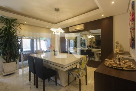 Sala de casa de condomínio à venda com 5 quartos, 257m² em Jardim Carvalho, Porto Alegre