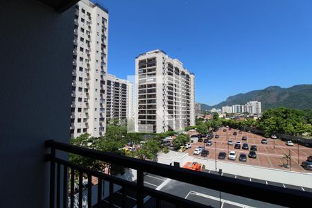 Varanda de apartamento à venda com 2 quartos, 55m² em Jacarepaguá, Rio de Janeiro