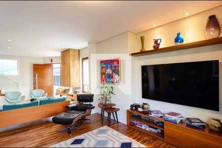 Sala de casa de condomínio à venda com 4 quartos, 271m² em Planalto Paulista, São Paulo