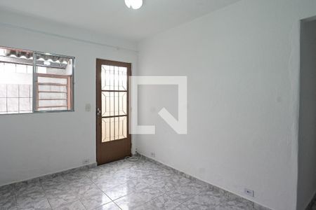 Casa à venda com 75m², 2 quartos e sem vagaSala