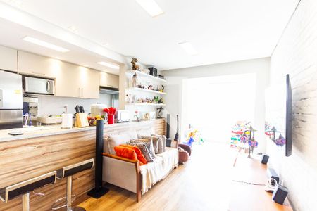 Sala  de apartamento para alugar com 2 quartos, 85m² em Vila Ipojuca, São Paulo