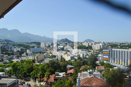 Vista do Quarto 1 de apartamento para alugar com 2 quartos, 43m² em Tanque, Rio de Janeiro