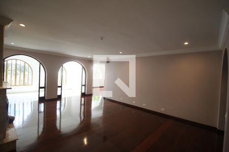 Sala de TV de casa à venda com 4 quartos, 500m² em Jardim Marajoara, São Paulo