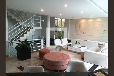 Casa à venda com 4 quartos, 461m² em Tamboré, Santana de Parnaíba