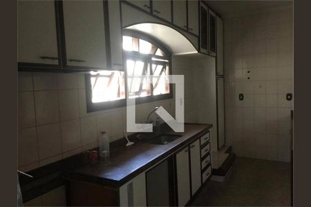 Casa à venda com 3 quartos, 471m² em Santa Maria, São Caetano do Sul