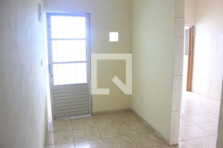 Casa para alugar com 80m², 2 quartos e 1 vagaSala