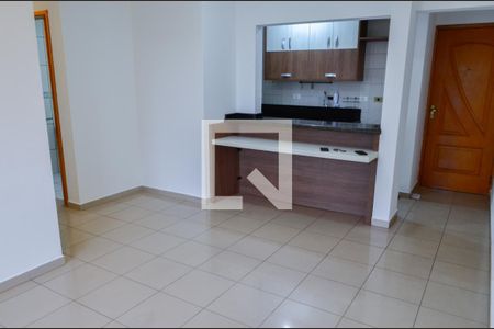 Sala de apartamento para alugar com 3 quartos, 74m² em Jardim Ester, São Paulo