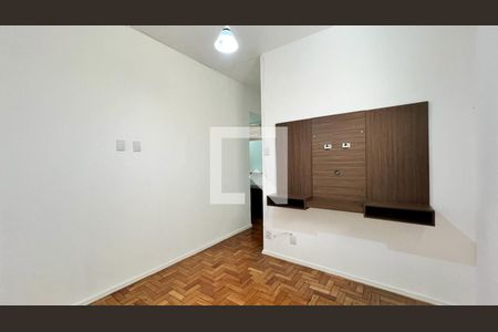 Sala  de apartamento à venda com 1 quarto, 48m² em Centro, Belo Horizonte