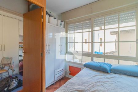Quarto 2 de apartamento à venda com 2 quartos, 42m² em Rio Branco, Porto Alegre