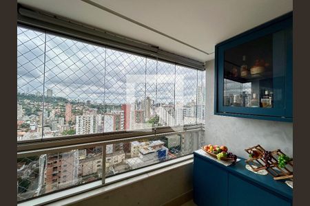 Varanda Sala de apartamento à venda com 3 quartos, 95m² em Santo Antônio, Belo Horizonte