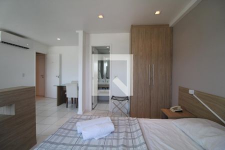 Quarto 1 de apartamento para alugar com 2 quartos, 64m² em Jacarepaguá, Rio de Janeiro