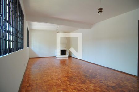Sala de casa para alugar com 3 quartos, 250m² em Vila Jardim, Porto Alegre