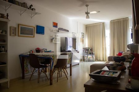 Sala de apartamento à venda com 2 quartos, 67m² em Catete, Rio de Janeiro