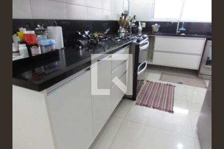 Cozinha de apartamento para alugar com 4 quartos, 200m² em Paraíso do Morumbi, São Paulo