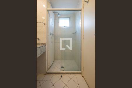 Banheiro de kitnet/studio para alugar com 1 quarto, 40m² em Pinheiros, São Paulo