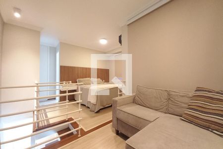 Sala de TV de apartamento à venda com 1 quarto, 70m² em Cambuí, Campinas