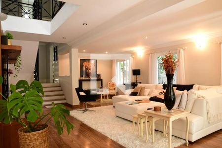Sala de casa de condomínio para alugar com 5 quartos, 400m² em Jardim Sao Paulo Ii, Cotia