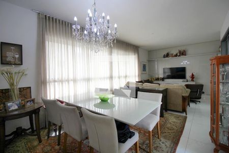 Sala de apartamento à venda com 4 quartos, 140m² em Carmo, Belo Horizonte
