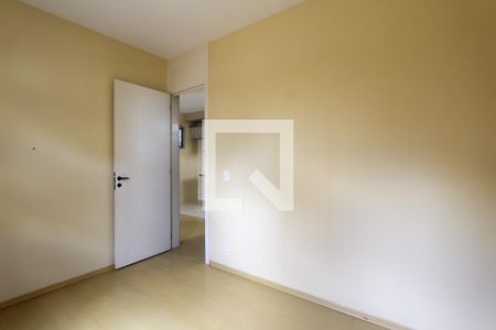 Quarto 2 de apartamento para alugar com 2 quartos, 44m² em São Sebastião, Porto Alegre