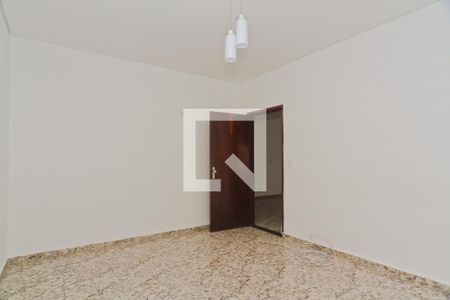 Quarto 1 de casa para alugar com 2 quartos, 400m² em Parque Sao Domingos, São Paulo