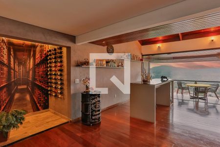 Sala de casa à venda com 4 quartos, 450m² em Quintas, Nova Lima