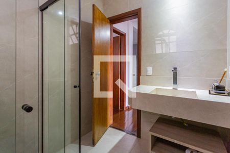 Casa à venda com 450m², 4 quartos e 4 vagas Casa à venda com 450m², 4 quartos e 4 vagasBanheiro 2