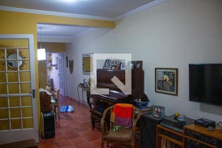 Sala de casa de condomínio à venda com 2 quartos, 119m² em Vila Albano, São Paulo